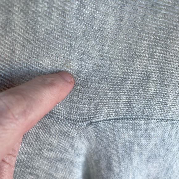 Ladies Banana Republic Gray Semi Sheer Longer Front Short Sleeve Cardigan Small - Picture 8 of 11